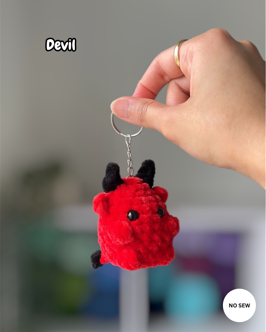 16-in-1 Halloween Keychains Bundle